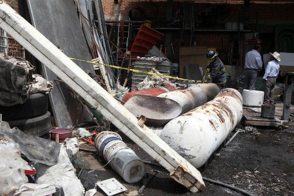 Explotó contenedor de gas en San Francisco Ocotlán, hay cinco heridos