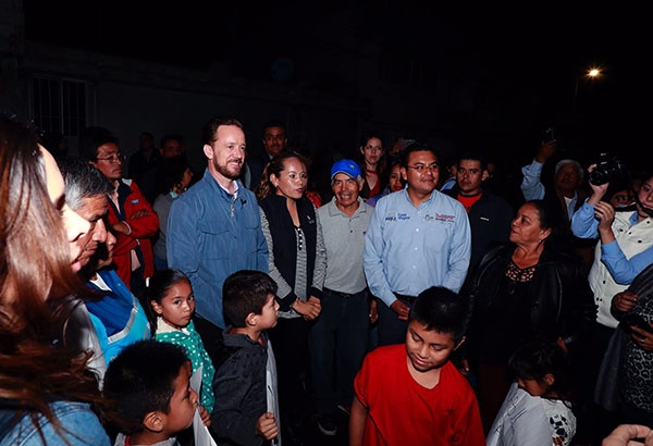 Luis Banck entrega la calle Hidalgo para mejorar la movilidad en la colonia México 83