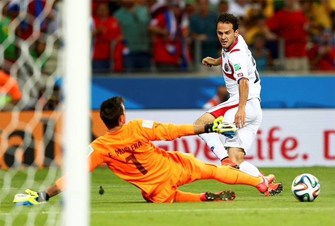 Costa Rica dio la sorpresa del Mundial, derrotó 3-1 a Uruguay