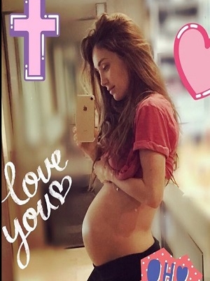 Anahí presume avance de embarazo en redes sociales