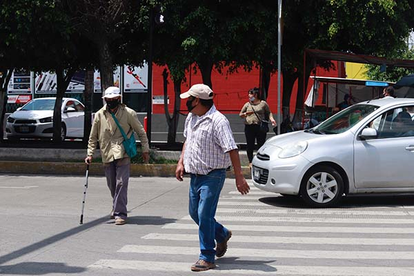 Un peatón lesionado al día llega a hospitales poblanos