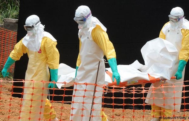 OMS eleva a mil 427 el número de muertos por ébola en África