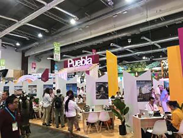 Puebla presume sus nueve Pueblos Mágicos en el Tianguis Turístico 2019 de Acapulco, Guerrero