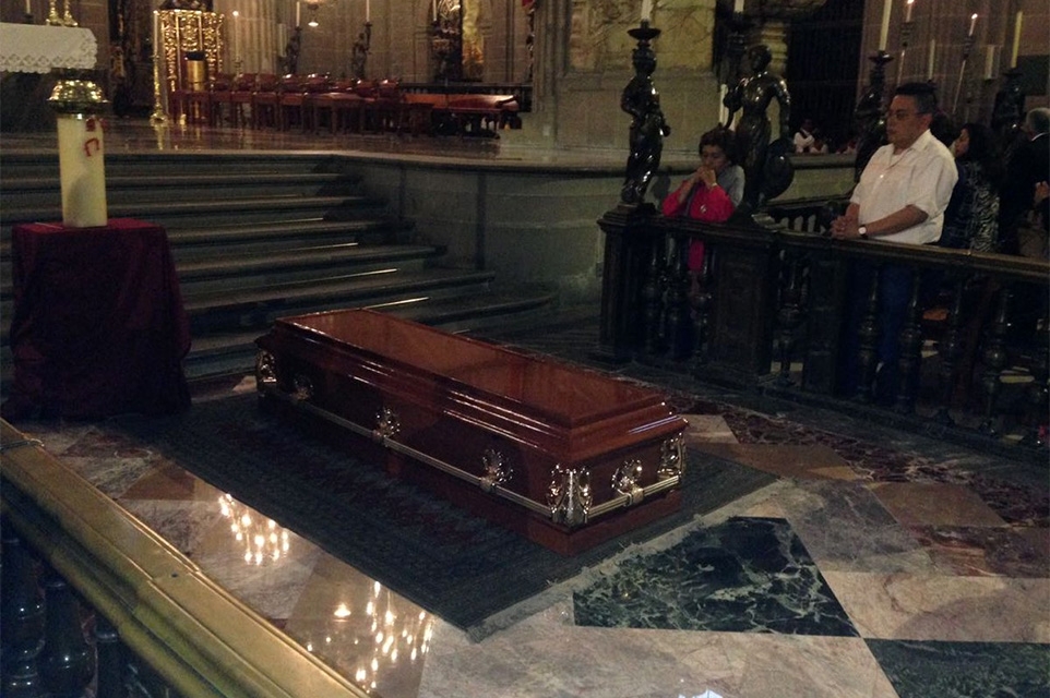 Realizan misa para sacerdote poblano en la Catedral Metropolitana