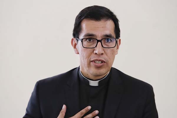 Presentan al padre Antonio González Bañuelos como nuevo rector del Seminario Palafoxiano
