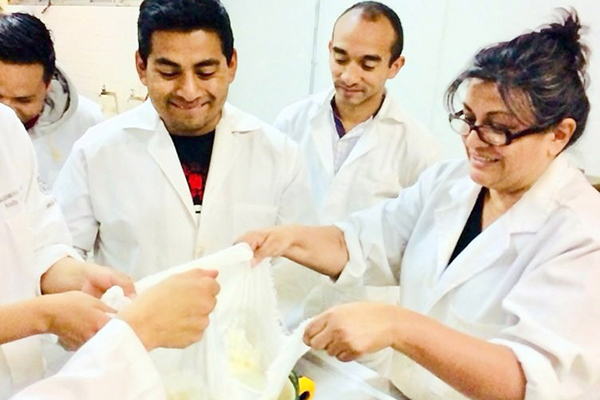 Académicos de la BUAP buscan mejorar nutrientes en alimentos