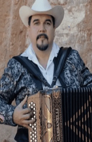 “Güichio” Romero, integrante de Los Intocables del Norte, mal de salud por COVID-19
