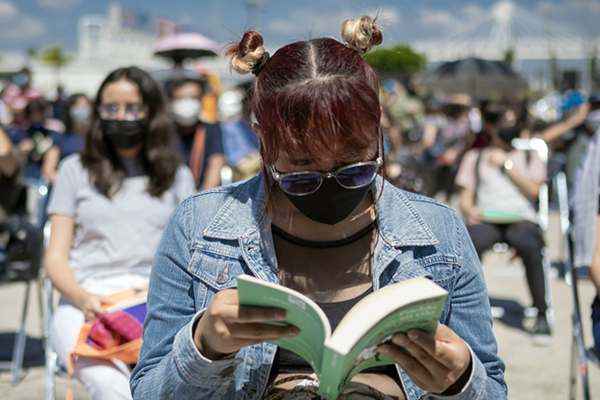Hubo jornada de “Para una nación que lee, recibe un libro gratuito” en la BUAP