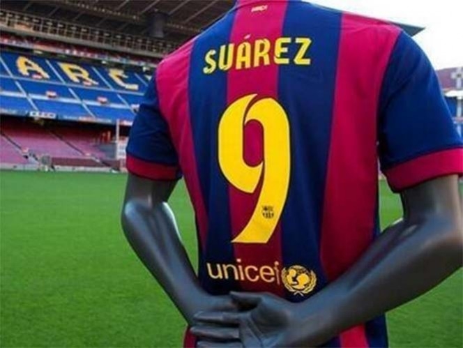 FIFA frenó presentación de Luis Suárez con el Barcelona