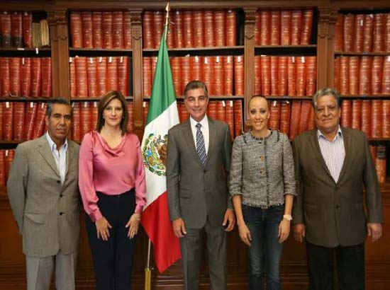 Tony Gali se reúne con diputados del Partido Nueva Alianza
