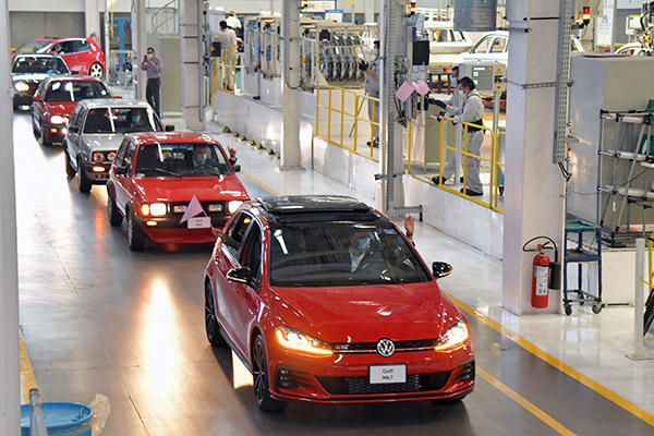 Repuntan producción y exportaciones automotrices de Puebla