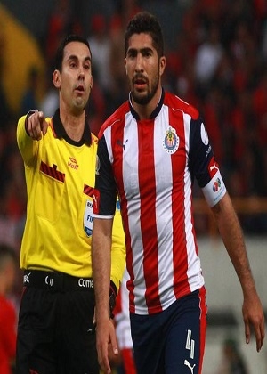 Jair Pereira y Edson Álvarez, habilitados por la FMF tras quitarles tarjeta roja