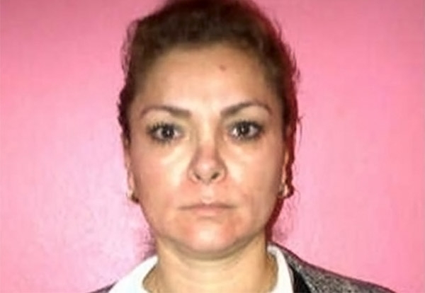 Formal prisión a esposa de Abarca por delincuencia organizada