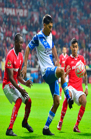 Club Puebla recibe al Toluca en el Cuauhtémoc