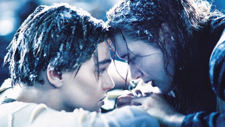 VIDEO: Titanic, conoce el final que había pensado James Cameron