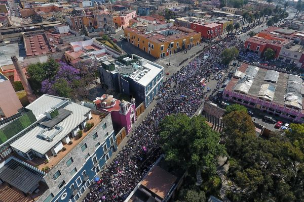 FOTOS y VIDEOS. Histórica megamarcha de universitarios en Puebla contra la inseguridad