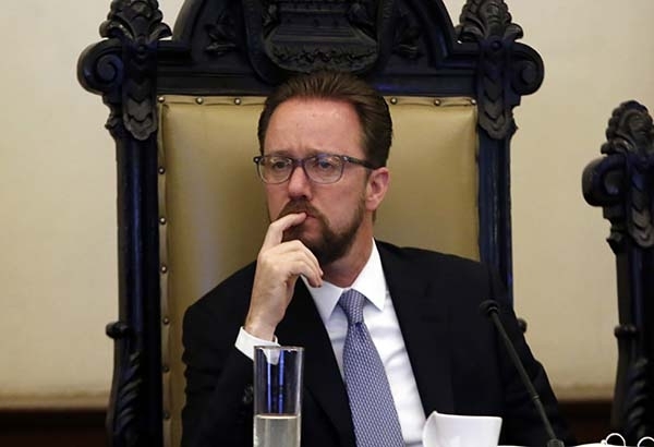 Banck se declara listo para “seguir sirviendo a Puebla”