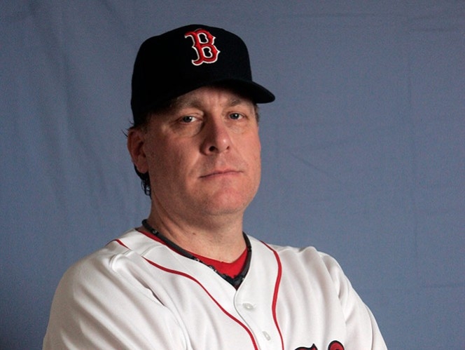 Curt Schilling padece cáncer en la boca por masticar tabaco