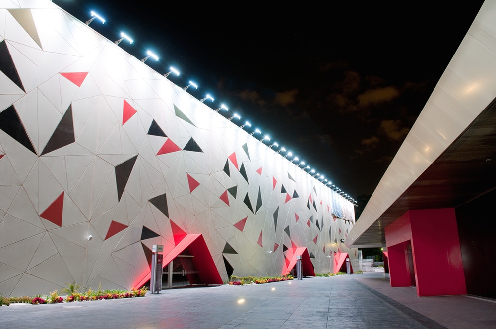 Centro Expositor de Puebla se habilita como albergue