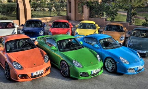 ¿Qué expresa el color de los automóviles?