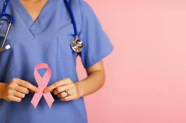 Seguros de gastos médicos para enfrentar el cáncer de mama
