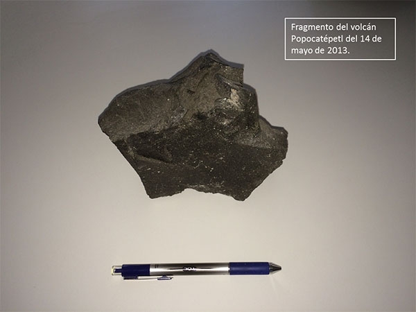 Cenapred alerta sobre caída de material balístico alrededor del Popocatépetl