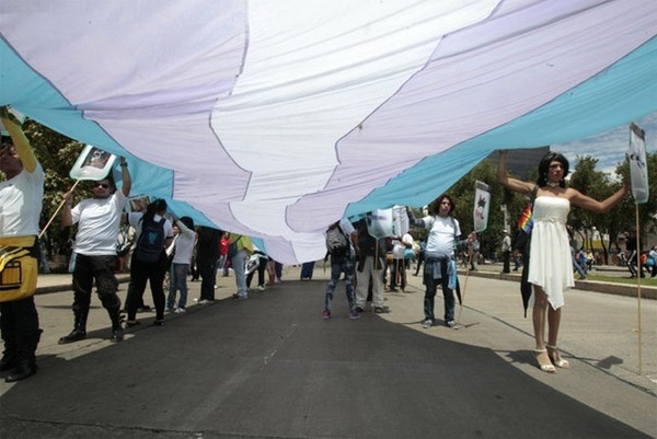 Más de 60 mil personas en la Marcha del Orgullo Gay en DF