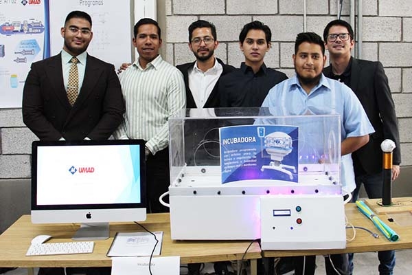 Alumnos de Ingenierías de la UMAD crean proyectos dirigidos a la salud