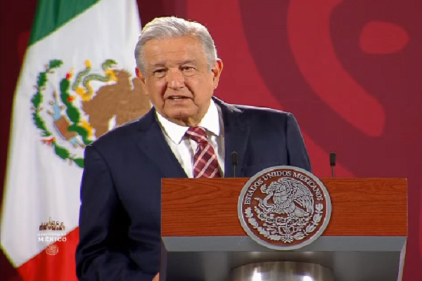 AMLO sólo presidirá el inicio del desfile del 5 de Mayo