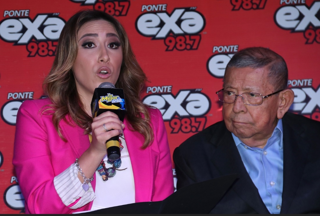 EXA 98.7 sigue en Grupo Tribuna, aclaran
