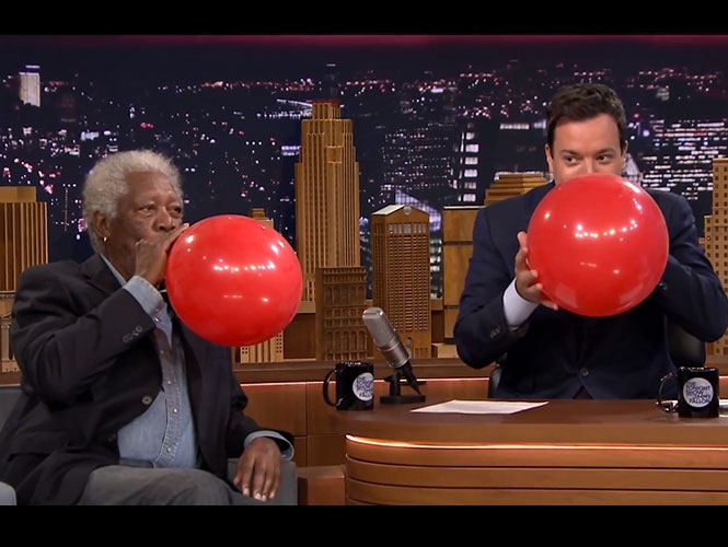 VIDEO: Morgan Freeman habló tras inhalar gas helio en televisión