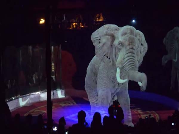 El circo que usa hologramas en lugar de animales vivos