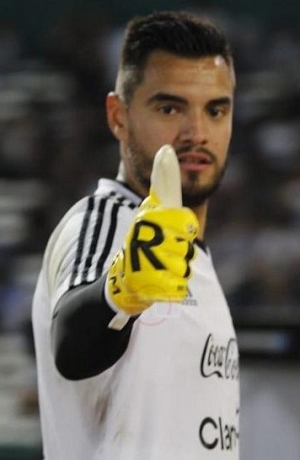 Sergio Romero se “acabó” Lamborghini tras accidente en Inglaterra