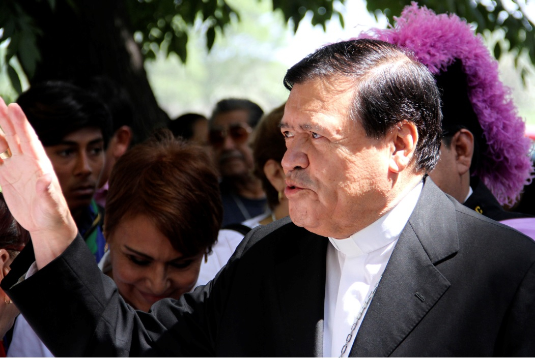 Norberto Rivera es intubado por COVID