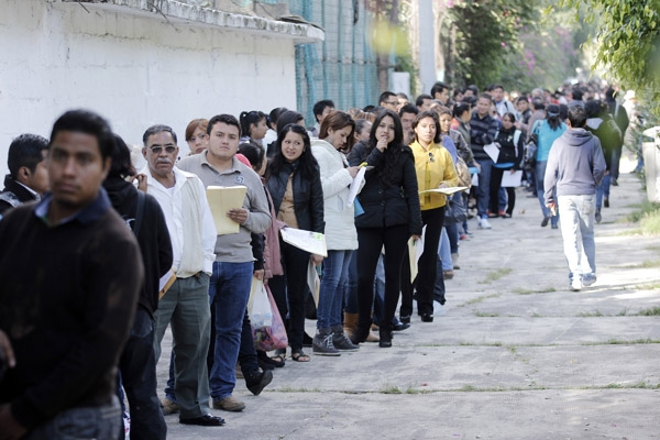 Más de 9 mil normalistas de Puebla se quedarán sin trabajo, admite SNTE