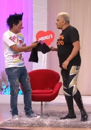 VIDEO: Shocker golpeó a comediante en programa de televisión