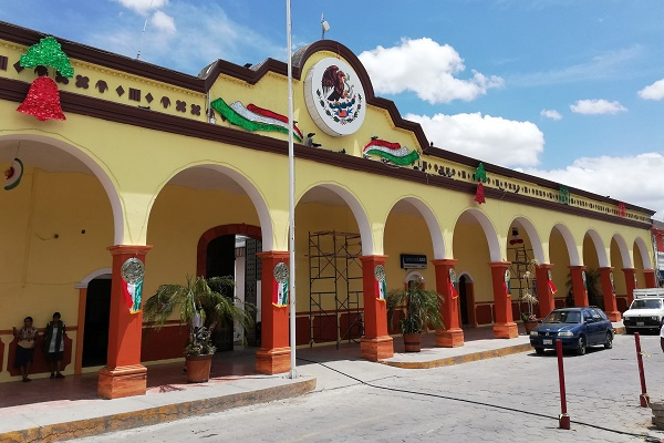 Mujer policía fue rociada con ácido en Altepexi; recibirá atención médica