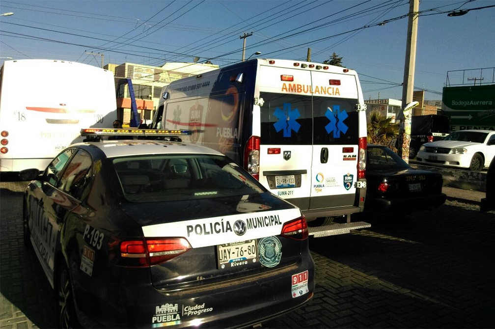 Mujer herida de bala, deja asalto armado a la Ruta 18 en Puebla