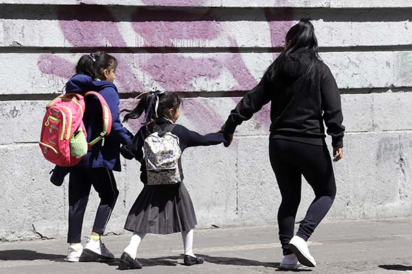 La SEP pide no enviar a los niños a la escuela si están enfermos