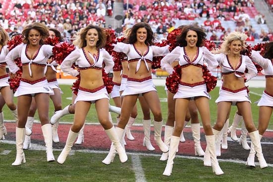 Porristas de la NFL denuncian explotación