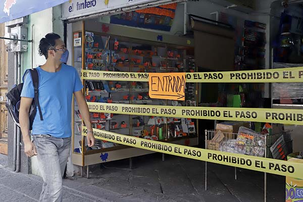 Papelerías poblanas al borde de la quiebra; registran 90% de baja en sus ventas