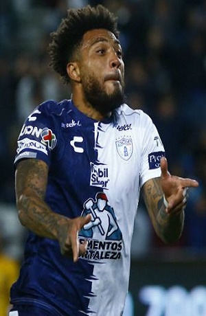 Kazim Richards será baja del Pachuca y llegaría Leo Ramos