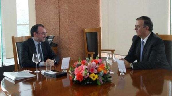 Videgaray y Ebrard pactan transición ordenada en la SRE