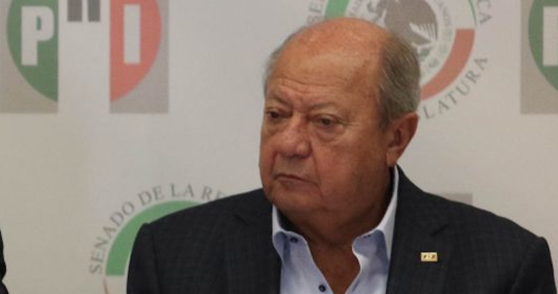 Pemex despide al funcionario que comió con Romero Deschamps