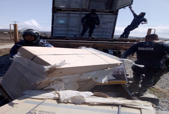 FOTOS: SSP evitó robo de mercancía a tren en Cañada Morelos