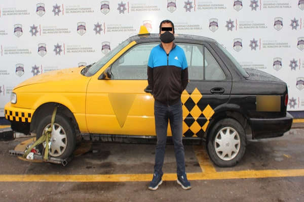 Taxista de día, ladrón de noche; SSC Puebla detiene a ruletero por hurtar autopartes