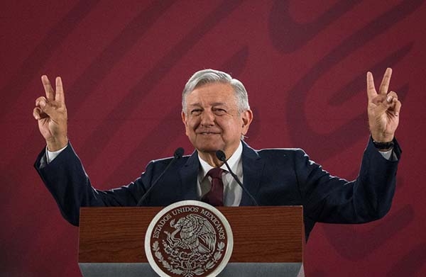 AMLO dice seis mentiras diarias en “la mañanera”: WSJ