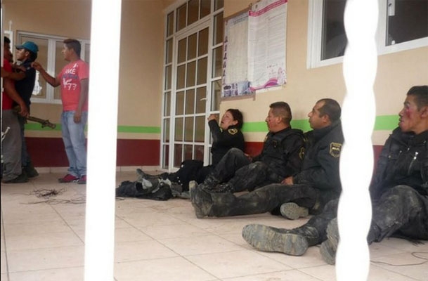Linchan a 2 policías en Edomex por herir a presunto talamontes