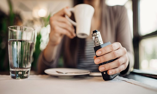 Uso de cigarros electrónicos aumentan riesgo de infarto