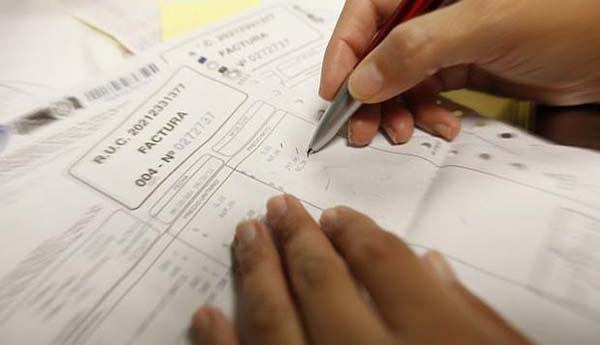 Hasta 6 años de prisión a quien expida facturas falsas: Cámara de Diputados